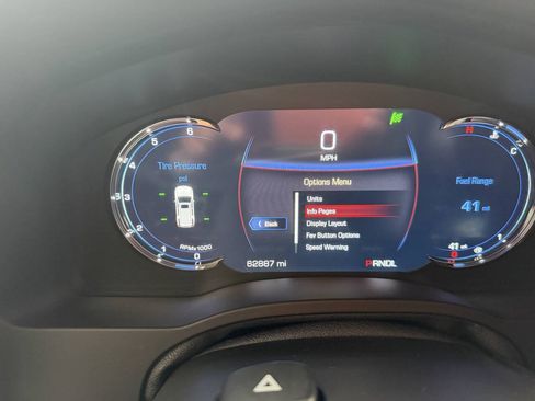 Used 2017 Cadillac Escalade 2WD image 10