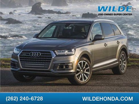 Used 2019 Audi Q7 3.0T Premium w/ Cold Weather Package AWD/4WD image 1