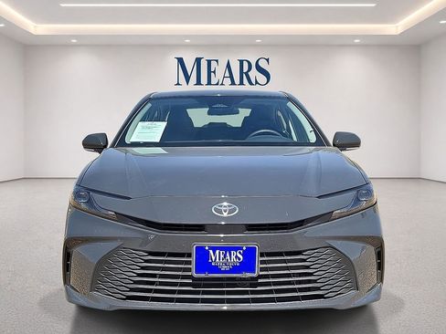 Used 2026 Toyota Camry LE FWD image 8