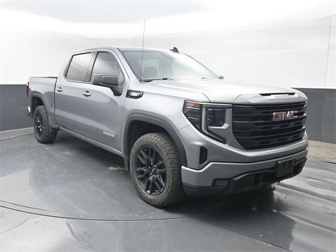 Used 2023 GMC Sierra 1500 Elevation image 9