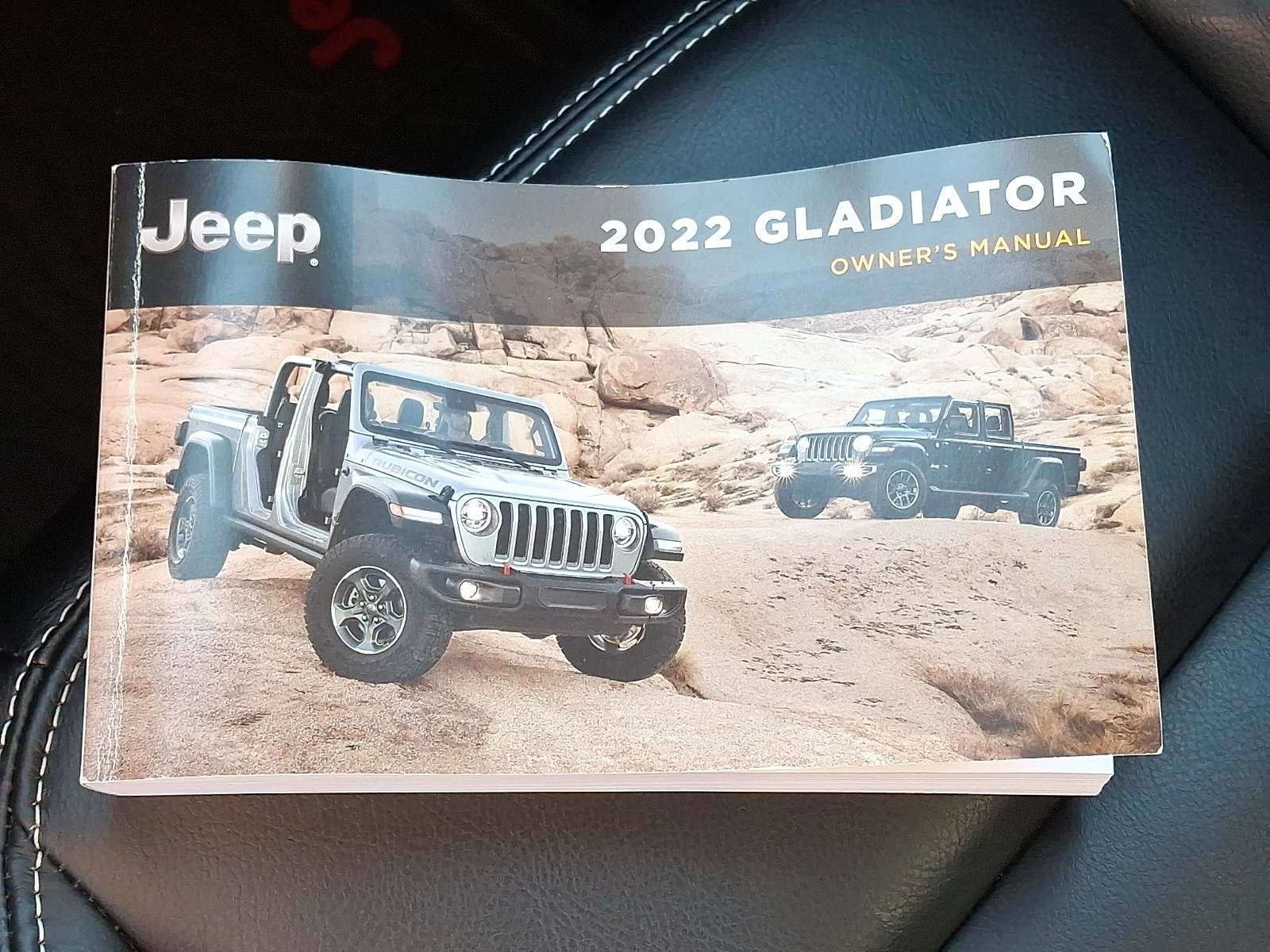 Used 2022 Jeep Gladiator Overland w/ Popular Equipment Package AWD/4WD image 28