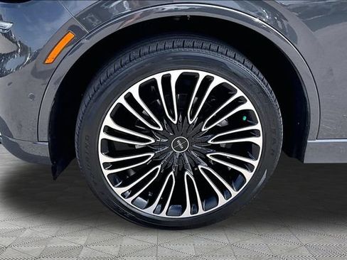 Used 2022 Lincoln Aviator Black Label w/ Dynamic Handling Package AWD/4WD image 8