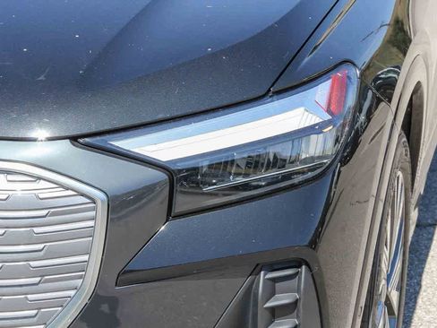 Used 2023 Audi Q4 e-tron Premium Plus w/ Premium Plus image 7