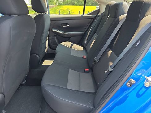 Used 2023 Nissan Sentra SV FWD image 11