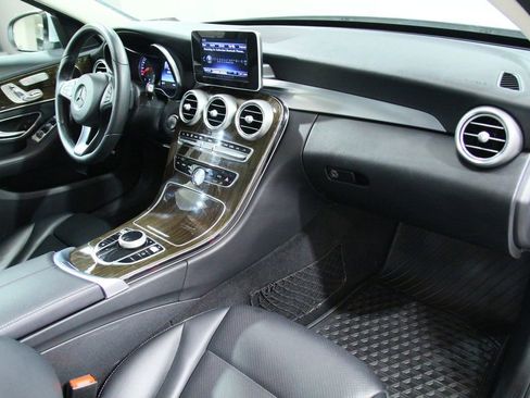 Certified 2018 Mercedes-Benz C 300 4MATIC Sedan image 23