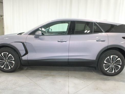 Used 2024 Chevrolet Blazer EV LT AWD/4WD image 6