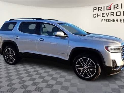 Certified 2020 GMC Acadia SLT image 2