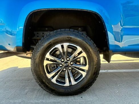 Used 2021 Chevrolet Colorado Z71 w/ Safety Package AWD/4WD image 10