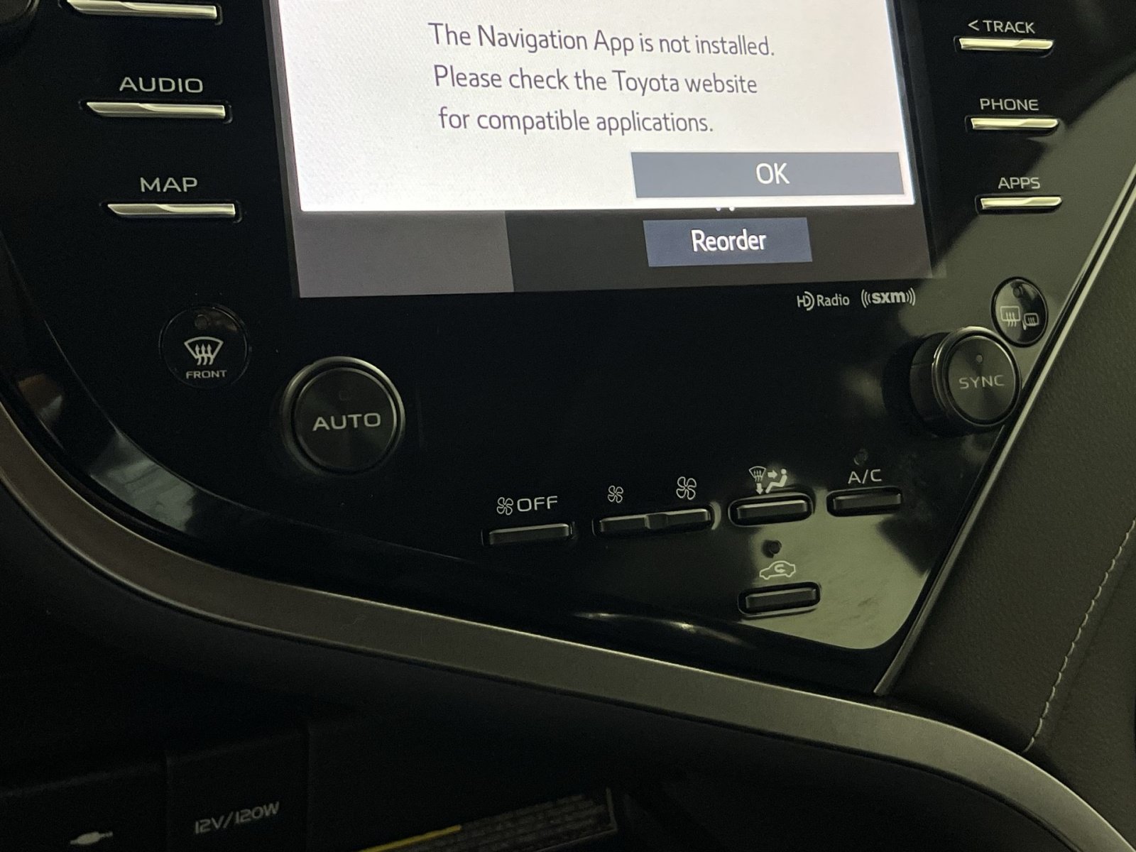 Used 2019 Toyota Camry XSE FWD image 21