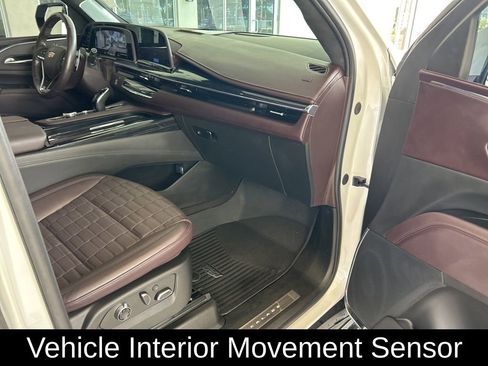 Used 2024 Cadillac Escalade V AWD/4WD image 36