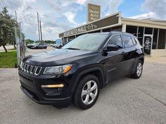 Used 2018 Jeep Compass Latitude FWD video 1