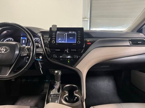 Used 2024 Toyota Camry SE FWD image 20