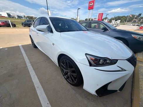 Used 2019 Lexus IS 300 F Sport w/ F Sport Package AWD/4WD image 3