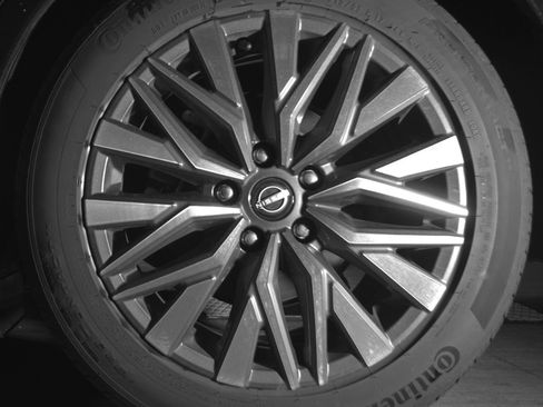 Used 2025 Nissan Altima 2.5 SV image 14