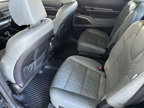 Used 2024 Kia Telluride EX X-Line image 31