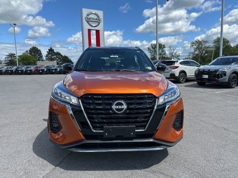 Used 2023 Nissan Kicks SR FWD image 8