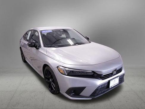 Certified 2024 Honda Civic Sport image 9