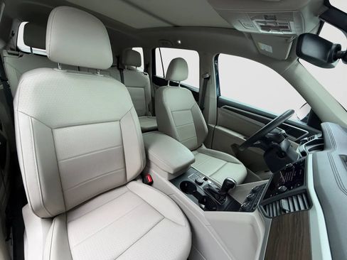 Used 2021 Volkswagen Atlas SE w/ Panoramic Sunroof Package AWD/4WD image 23