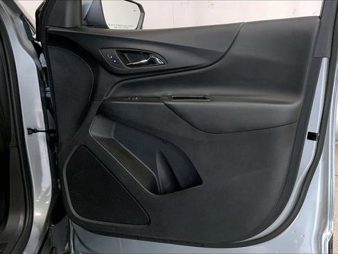 Used 2024 Chevrolet Equinox LT AWD/4WD image 26