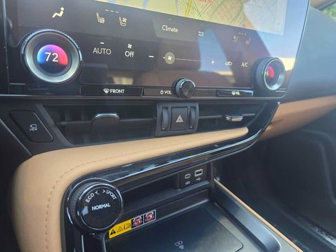 Used 2025 Lexus NX 350h AWD w/ Accessory Package (2T) image 31