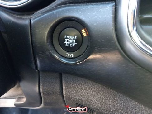 Used 2018 Jeep Grand Cherokee Altitude image 28