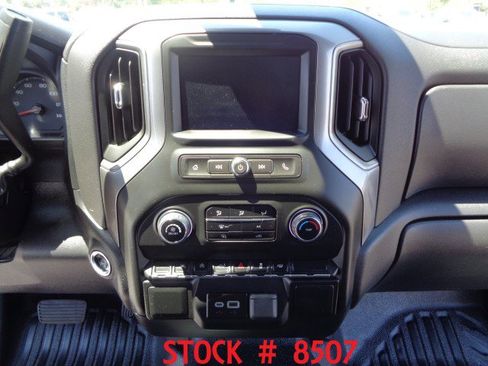 Used 2025 Chevrolet Silverado 1500 W/T RWD image 16