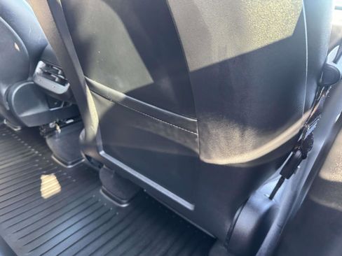 Used 2024 Tesla Model Y Performance image 33