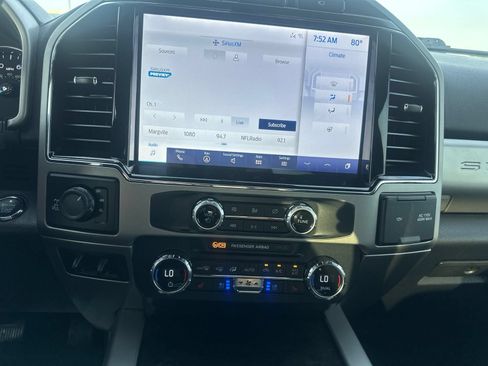 Used 2022 Ford F250 Lariat w/ Lariat Ultimate Package AWD/4WD image 20