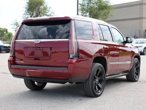 Used 2016 Cadillac Escalade Premium AWD/4WD image 9