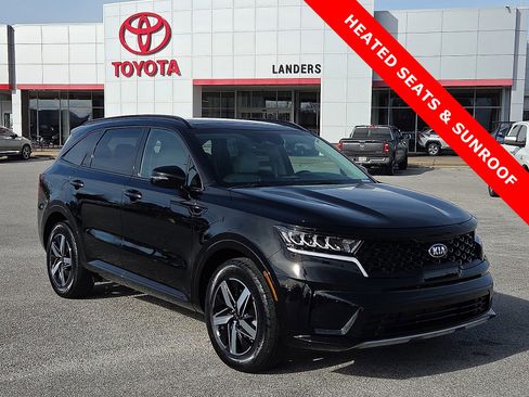Used 2021 Kia Sorento S w/ Panoramic Sunroof Package image 1