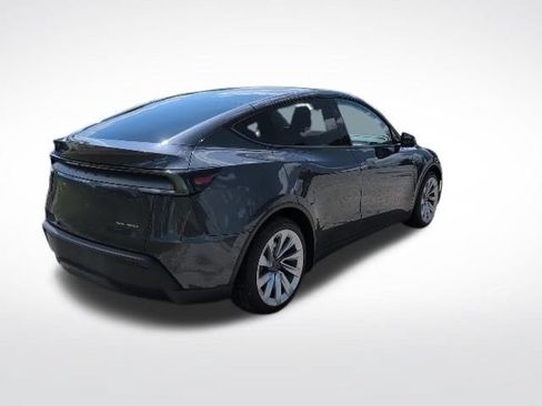 Used 2026 Tesla Model Y Long Range AWD/4WD image 2
