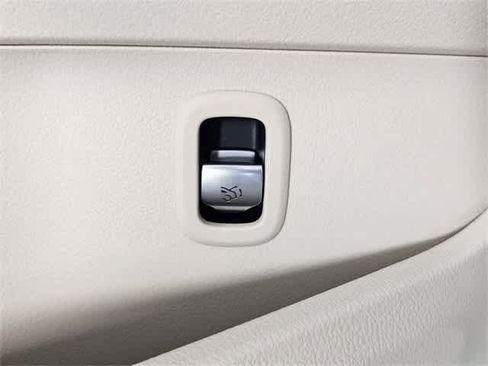 Certified 2025 Mercedes-Benz C 300 4MATIC Sedan image 58