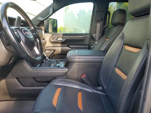 Used 2024 GMC Sierra 2500 AT4 w/ AT4 Premium Plus Package AWD/4WD image 19