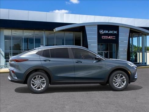 New 2026 Buick Envista Preferred w/ Advanced Safety Package FWD image 5
