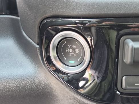 New 2026 Chevrolet Silverado 1500 ZR2 AWD/4WD image 37