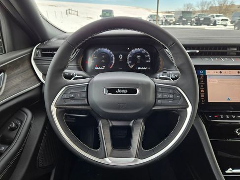 New 2026 Jeep Grand Cherokee L 4WD image 16