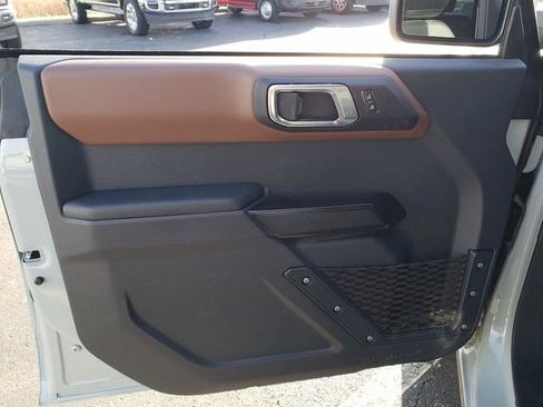 Used 2024 Ford Bronco Outer Banks image 16