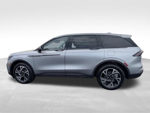 New 2026 Lincoln Nautilus Premier w/ Jet Appearance Package AWD/4WD image 5