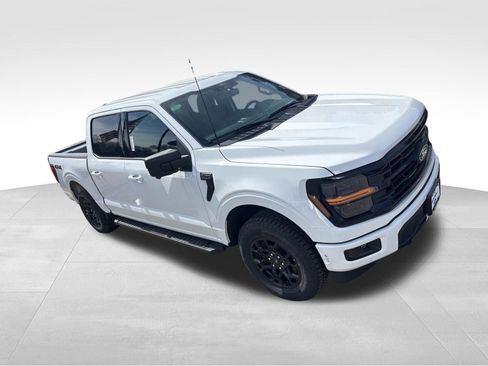 New 2026 Ford F150 XLT w/ Equipment Group 302A MID image 8