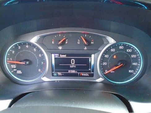 Used 2019 Chevrolet Traverse LT w/ LT Premium Package AWD/4WD image 7