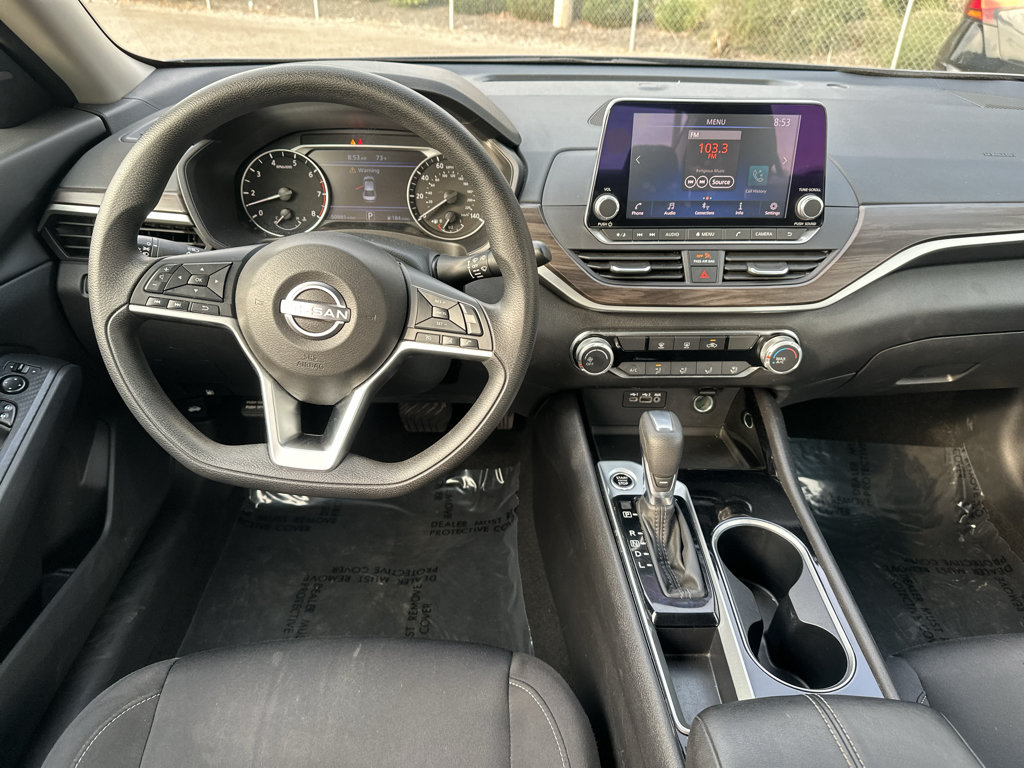 Used 2024 Nissan Altima 2.5 SV FWD image 23