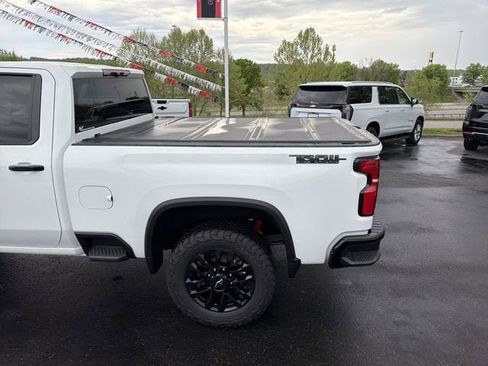 New 2026 Chevrolet Silverado 2500 LT w/ Trail Boss Package AWD/4WD image 8
