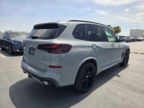 New 2026 BMW X5 xDrive40i w/ Executive Package AWD/4WD image 3
