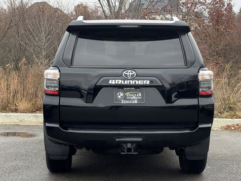 Used 2018 Toyota 4Runner SR5 image 5