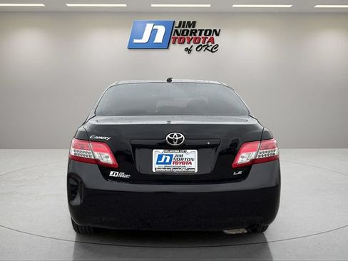 Used 2011 Toyota Camry LE FWD image 6