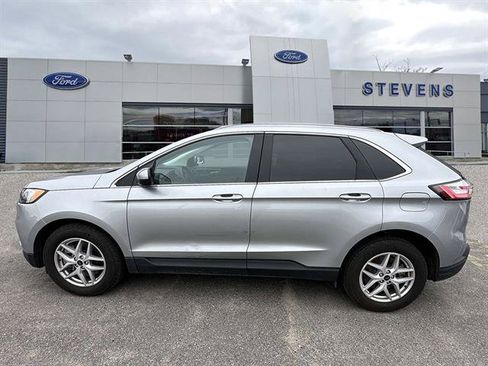 Certified 2023 Ford Edge SEL w/ Convenience Package AWD/4WD image 3