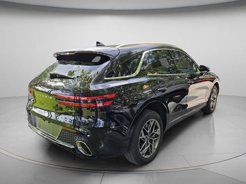 Used 2024 Genesis GV70 2.5T AWD/4WD image 5