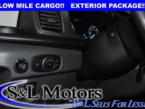 Used 2024 Ford Transit 250 Low Roof w/ Exterior Upgrade Package image 28