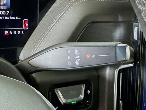 Certified 2025 GMC Yukon Denali AWD/4WD image 15
