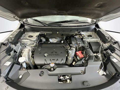 Used 2025 Mitsubishi Outlander Sport ES AWD/4WD image 33
